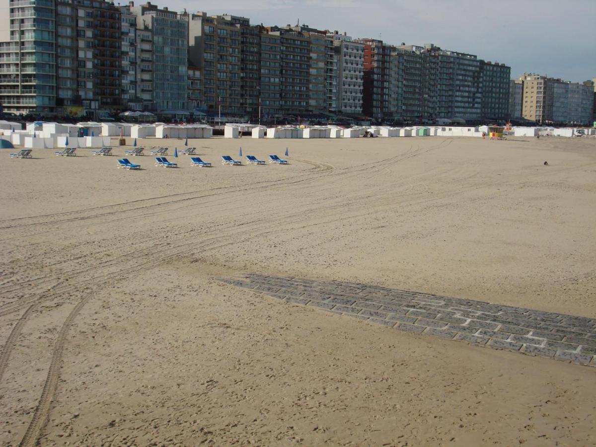 Chez Ba'Nus Panzió Blankenberge Kültér fotó